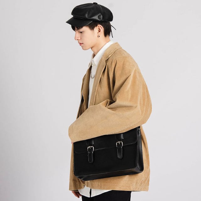 【予約販売】ショルダーバッグ バッグ レザー 斜め掛け メッセンジャー メンズ シンプル カジュアル モード スクエア ビジネス 通勤 通学 ブラック A4 大容量 こなれ感 お洒落 韓国 トレンド