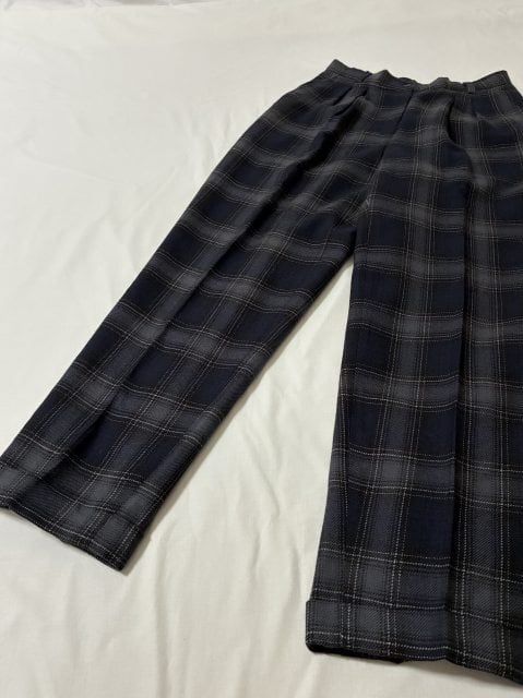 Woven Check Pattern Wool Tuck Slacks