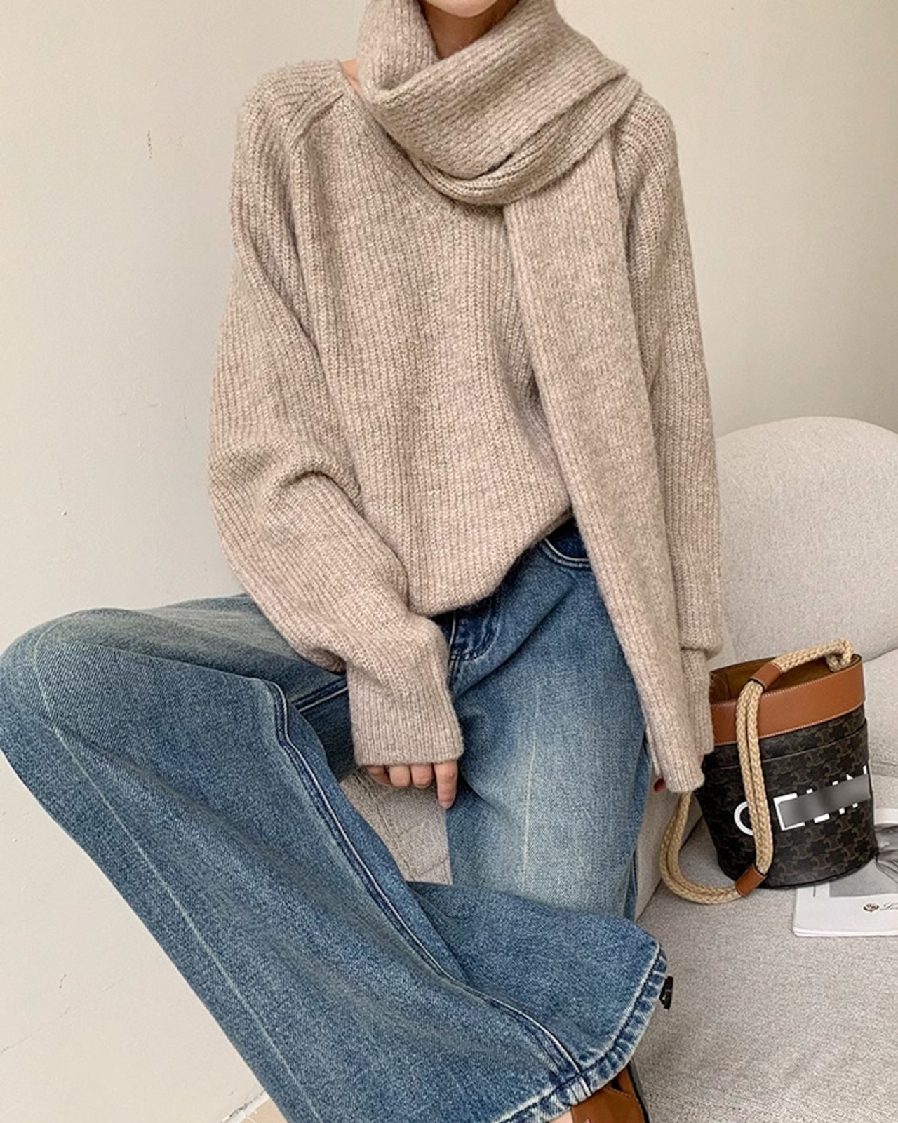 V-neck loose knit & Stole T20343