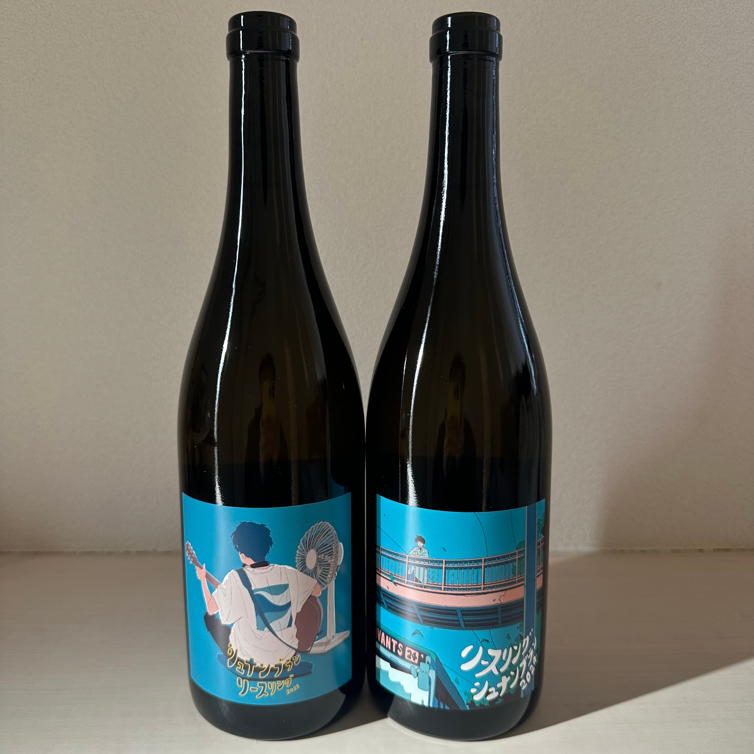 飲み比べ2本セット Riesling / Chenin Blanc 2024 ＋ Riesling / Chenin Blanc 2023　LES VINS VIVANTS/ レヴァンヴィヴァン