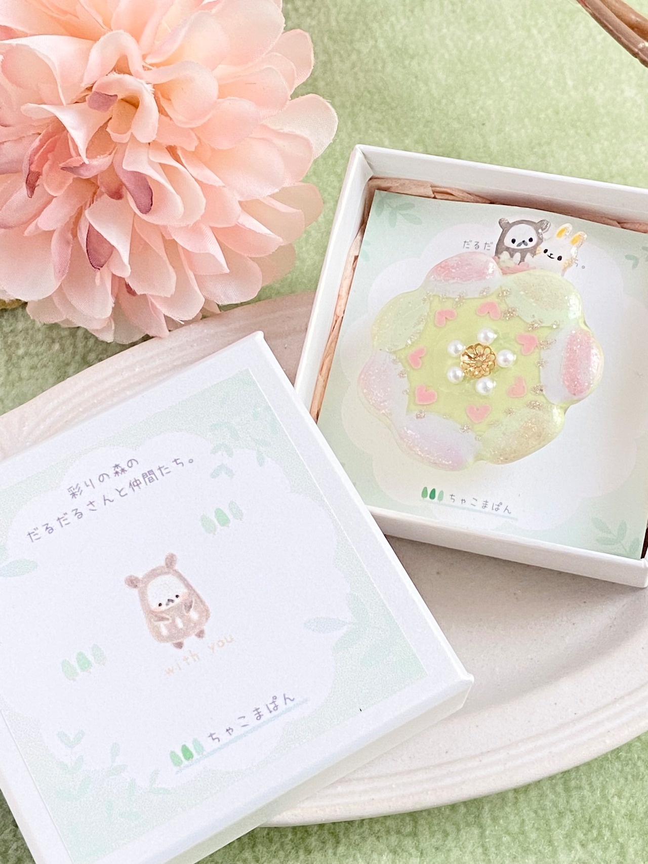 『彩りのお花』ガラスブローチ②