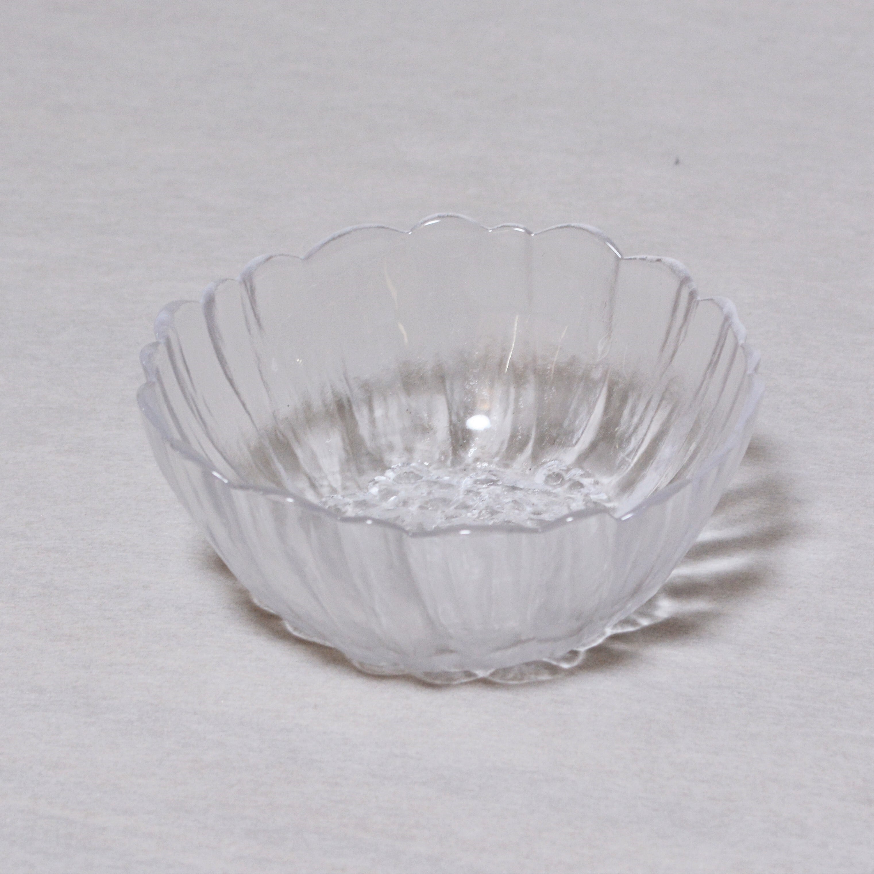 ガラスボウル クリア フラワー／食器／皿／ガラス食器／食卓／おしゃれ
