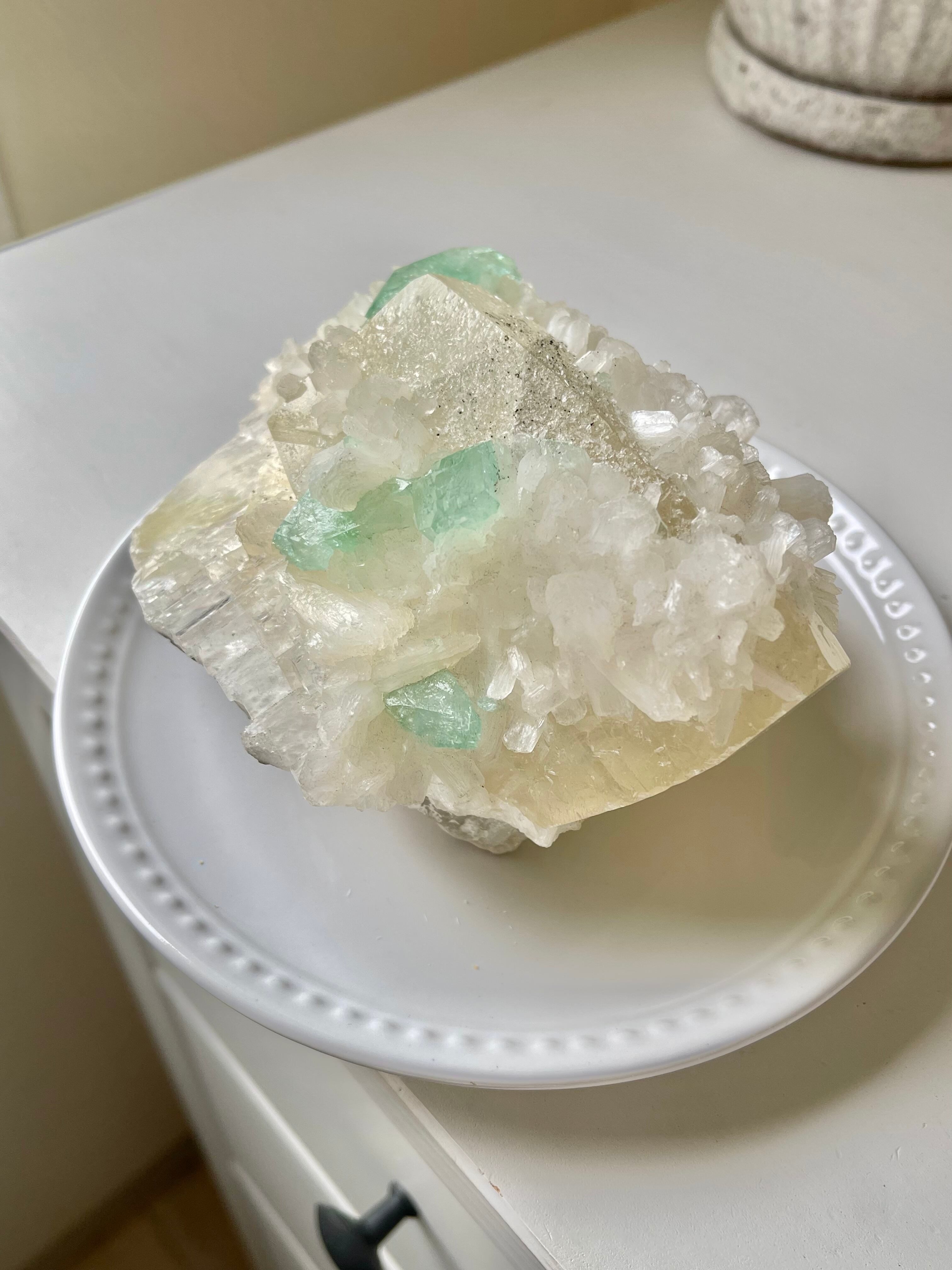 カルサイト＆スティルバイト共生グリーンアポフィライト