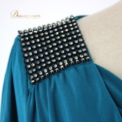 社交ダンス 衣装 スタンダード トップス レッスンウェア 練習着 オールシーズン Leirena レイリーナ グリーン系 青緑 長袖 シンプル 上品 落ち着き 華やぎ 洗練 光 ラインストーン コサージュ 伸縮性 フォーマル カジュアル 体型カバー ショート丈 レディース おしゃれ ダンスウェア 練習用 トップス スタイリッシュ