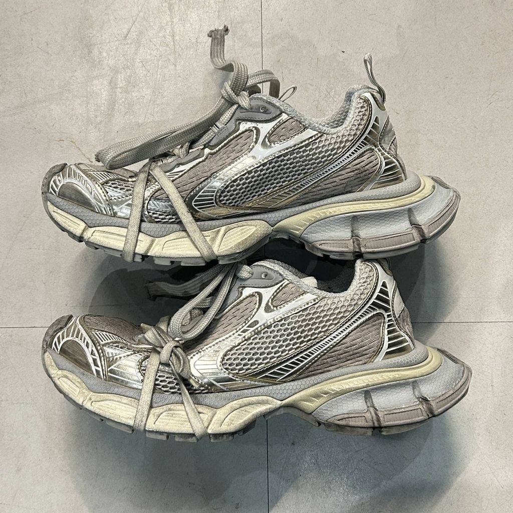 KORE様 BALENCIAGA(バレンシアガ) 3XL ユーズド加工スニーカー