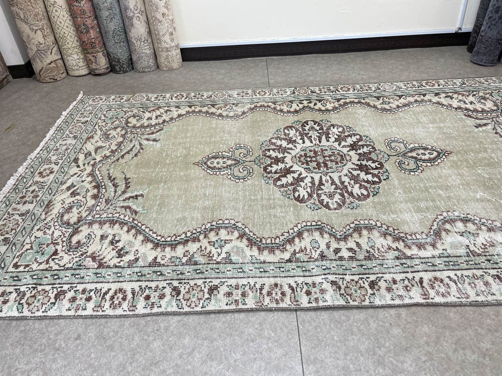 トルコ絨毯 ヴィンテージラグ 154×262cm (TRE2442) | ヴィンテージラグ 
