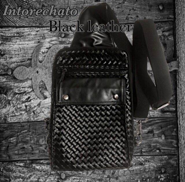 【新品】メッシュ Leather 肩掛け ボディバッグ■イントレチャート/編み込みレザー/メンズ☞BOTTEGA VENETAなど好きな方にオススメです。