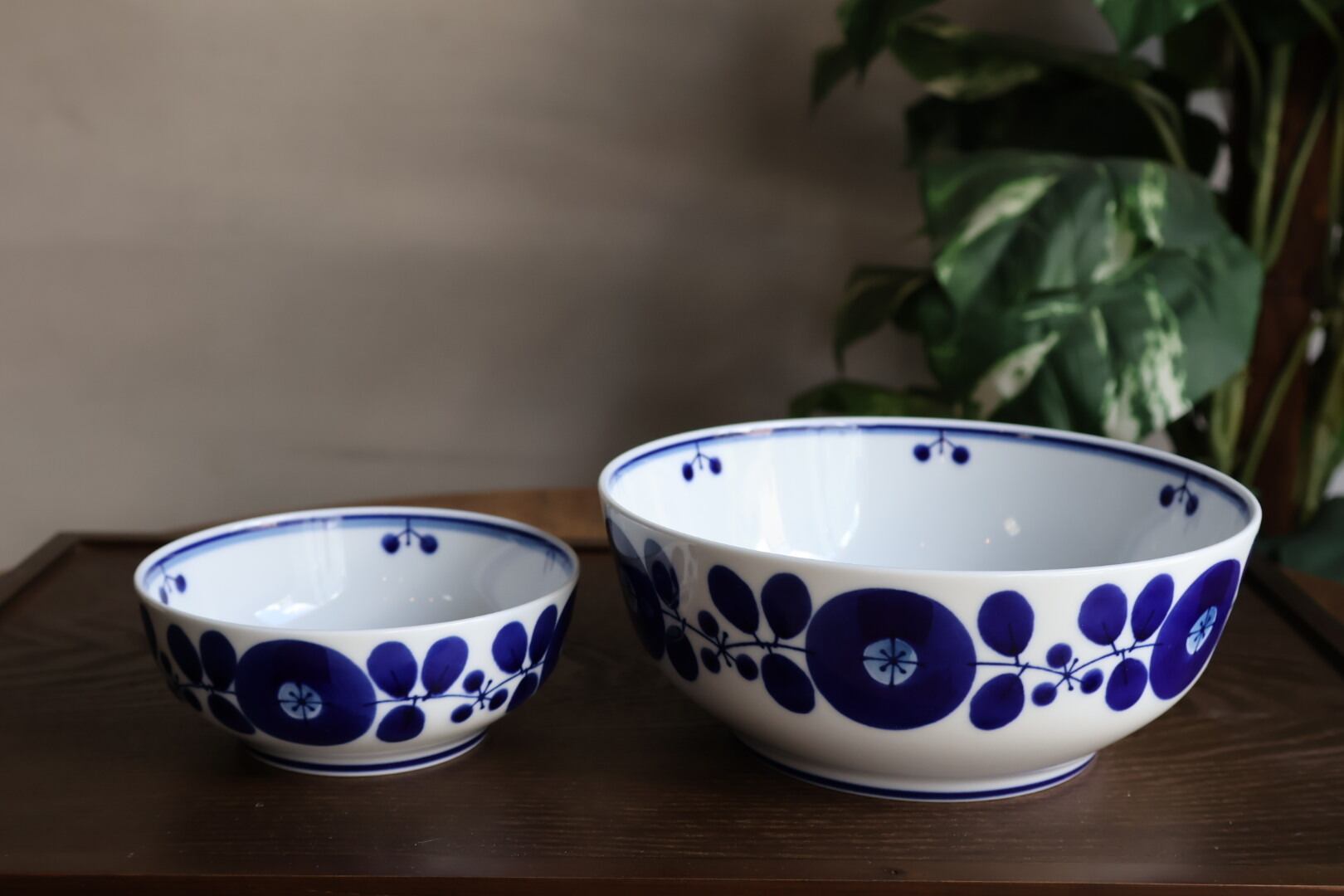 波佐見焼⭐︎白山陶器　ブルームボール　M サイズ1個　Sサイズ4個セット　北欧風 白山陶器 BLOOM ボウル S ブルーム | HAKUSAN - 心ときめく生活雑貨