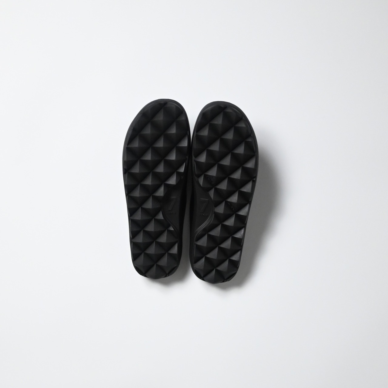 PPACO  / LUX-2（AIR STUDDED SOLE®)