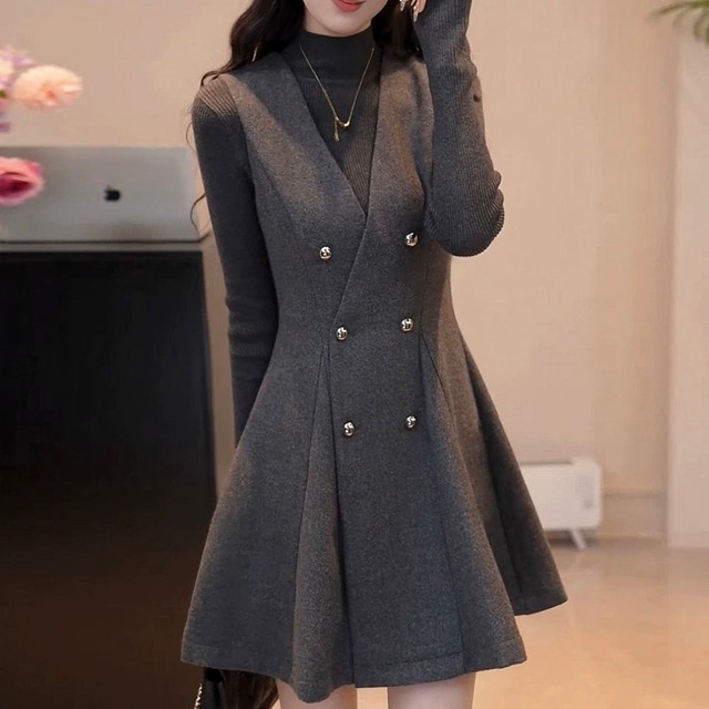 大人可愛い♡タートルニット＆Vネックサスペンダースカート 2点セット　E1579