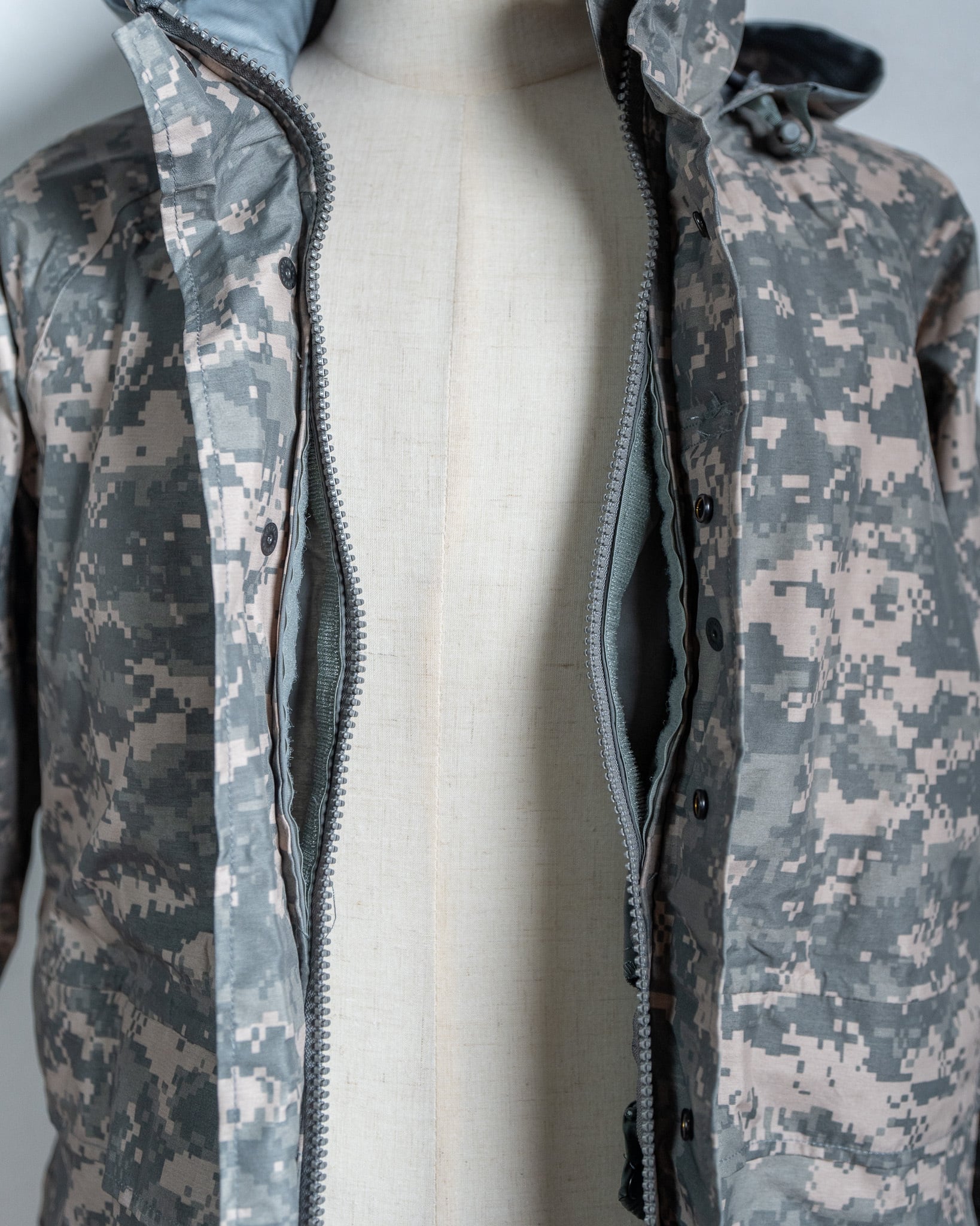 DEADSTOCK】U.S.Army ECWCS Gen2 ACU GORE-TEX PARKA 米軍 実物 エク