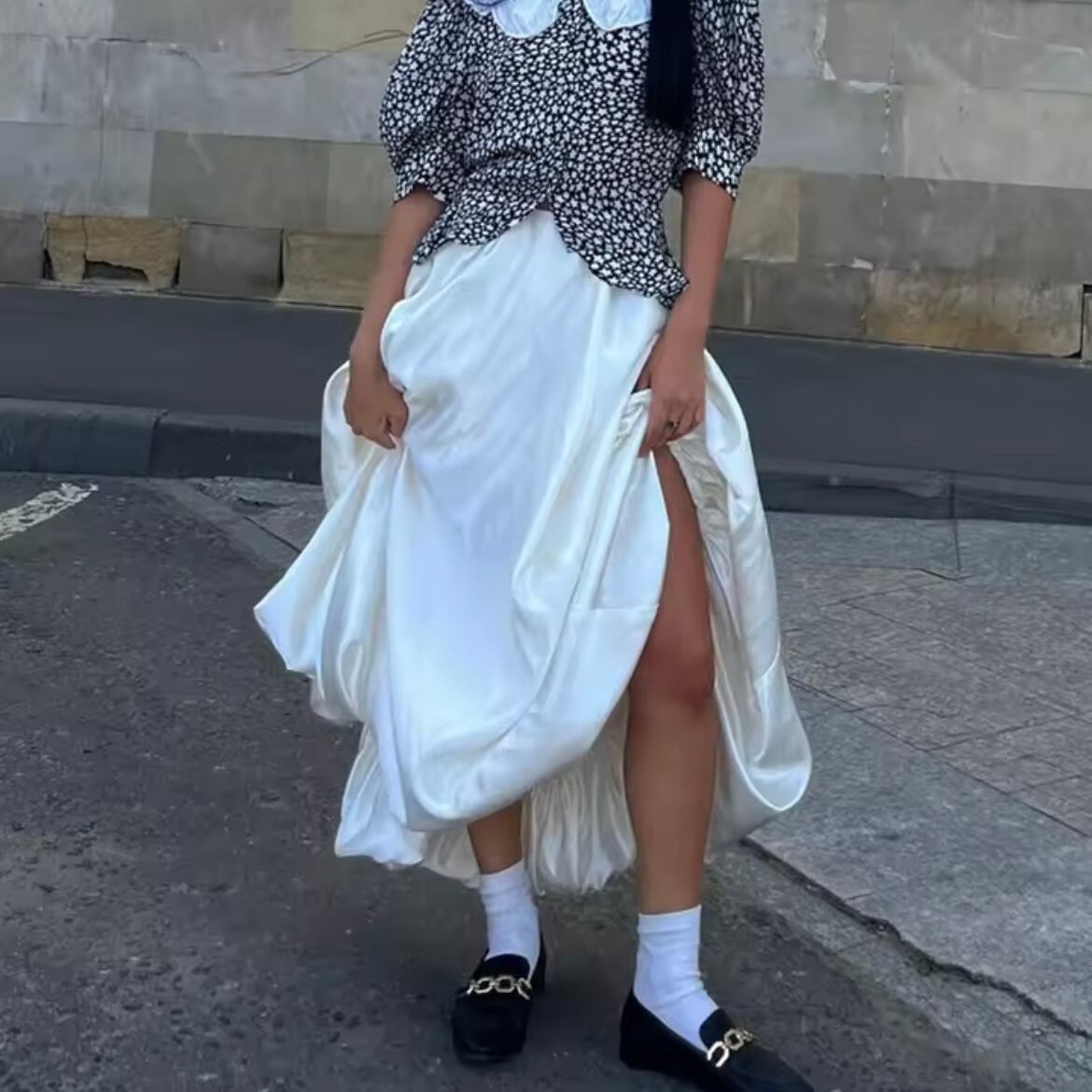 gloss satin ballon skirt