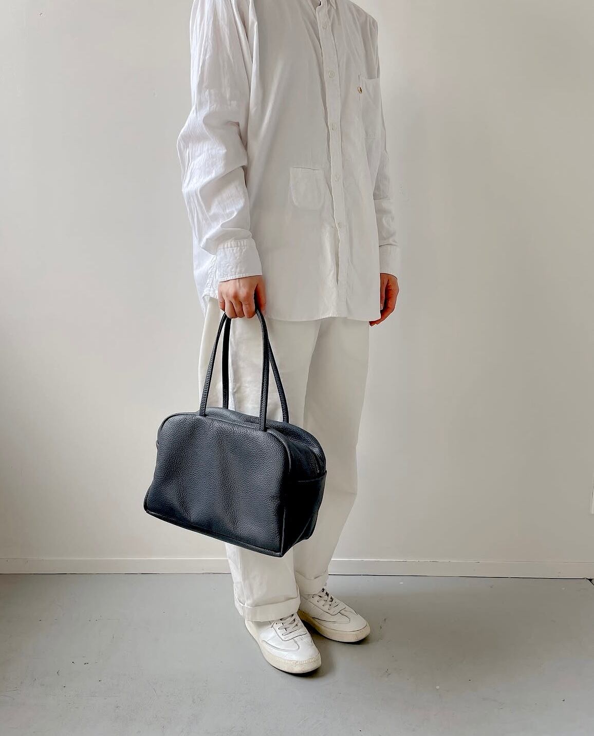 a Boston Bag M / アー ボストンバッグ M ブラック | LETTERS
