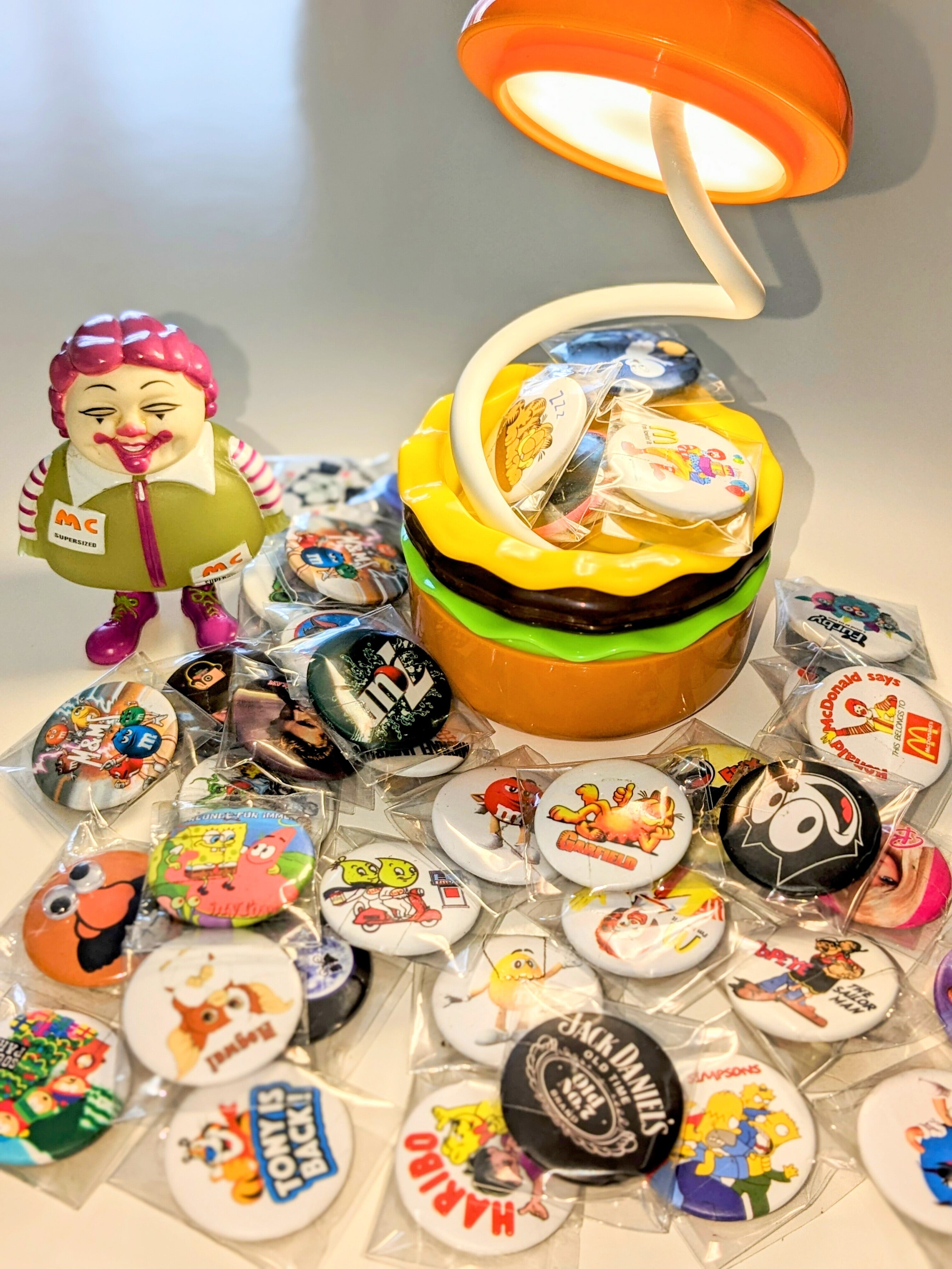 送料無料！ ☆缶バッジ ☆【各種お選びください☆】 〚アメリカン雑貨 