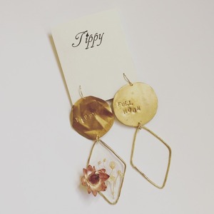 plate earrings / pierce