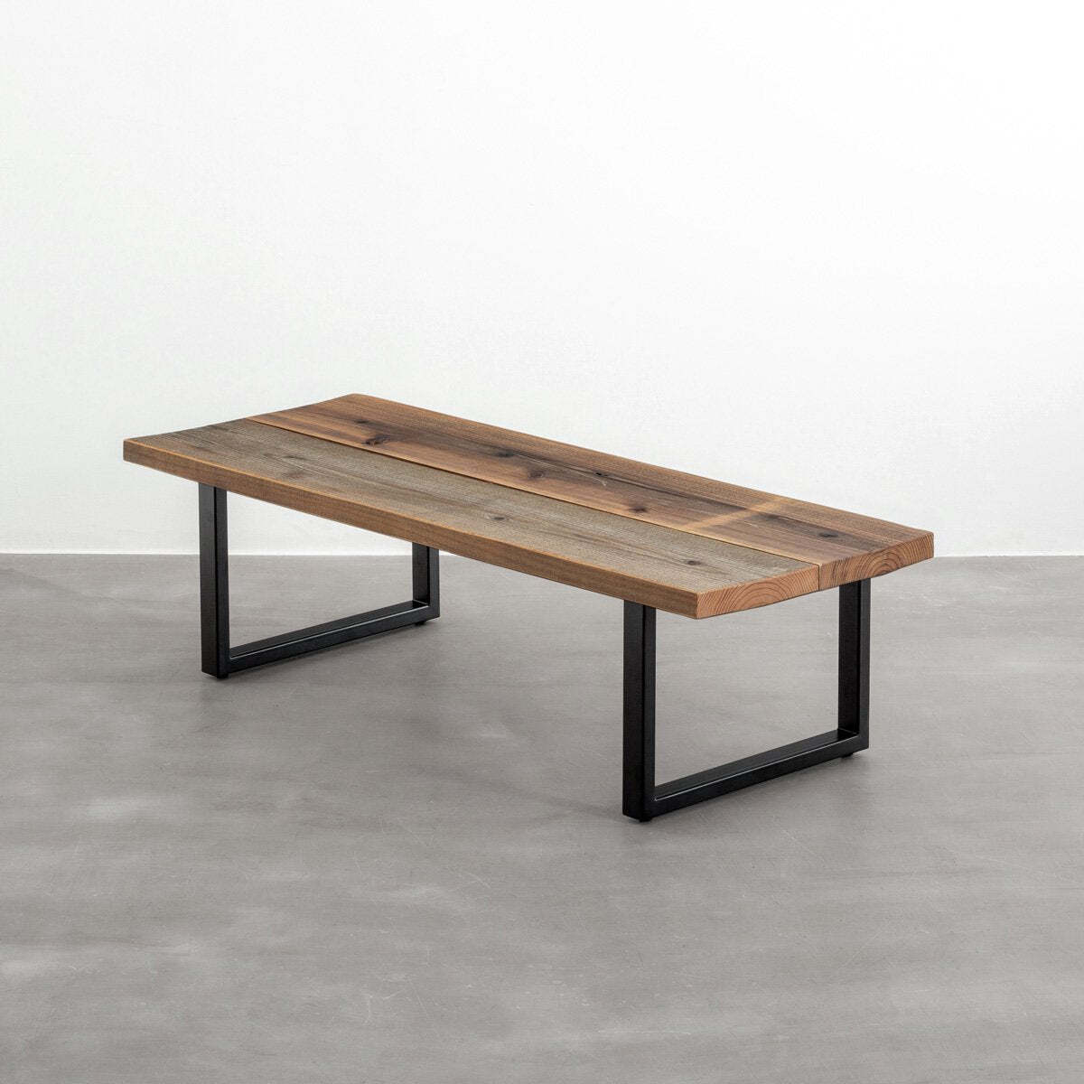 KANADEMONO THE CAFE TABLE / リノリウム Black Steel Φ90 oak Mauve KANADEMONO THE CAFE TABLE / リノリウム Black Steel Φ90 oak Mauve