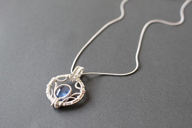 Kyanite silver925 wirewrapping pendant