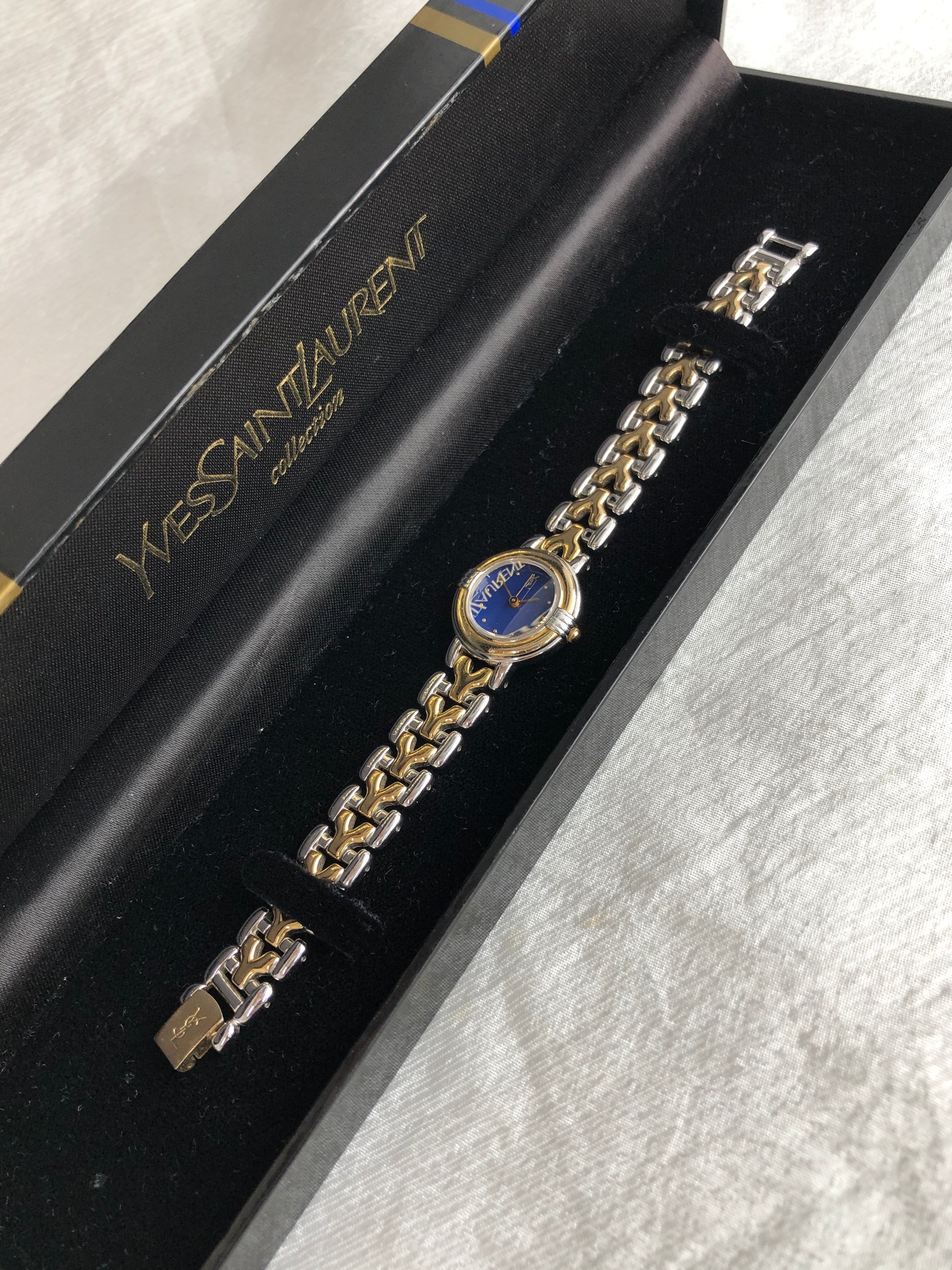 し*く様 yvesSantLaurent ビンテージSG 未使用超美品 Yves Saint Laurent イヴ・サンローラン 腕時計 シルバー×ゴールド YSL