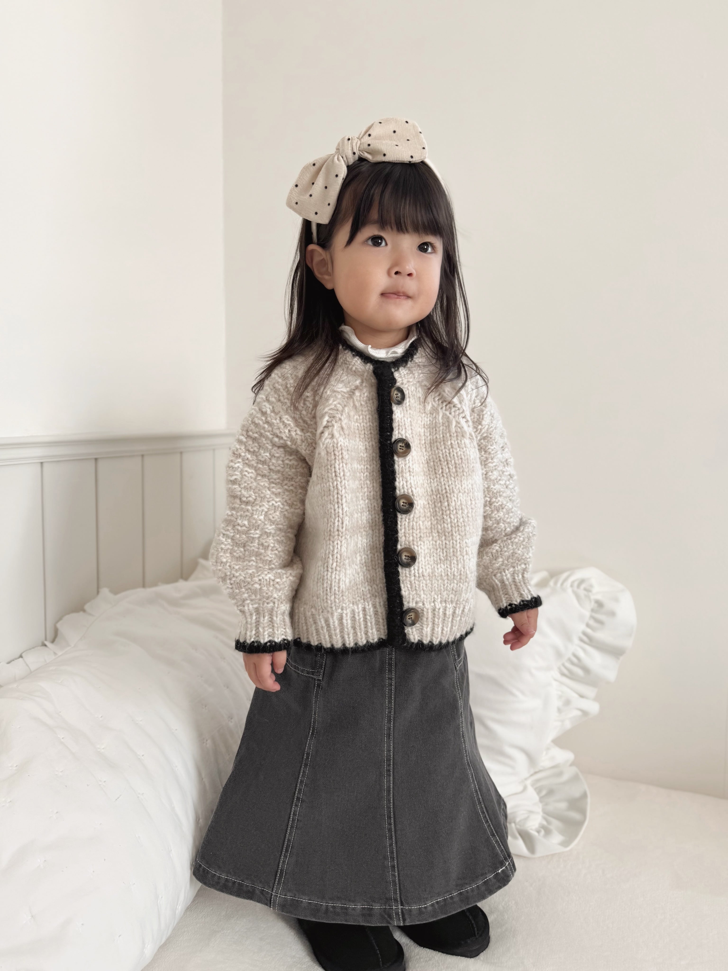 BeBe☆カーディガン白＆黒 ワンピース3点セット☆140cm BeBe 
