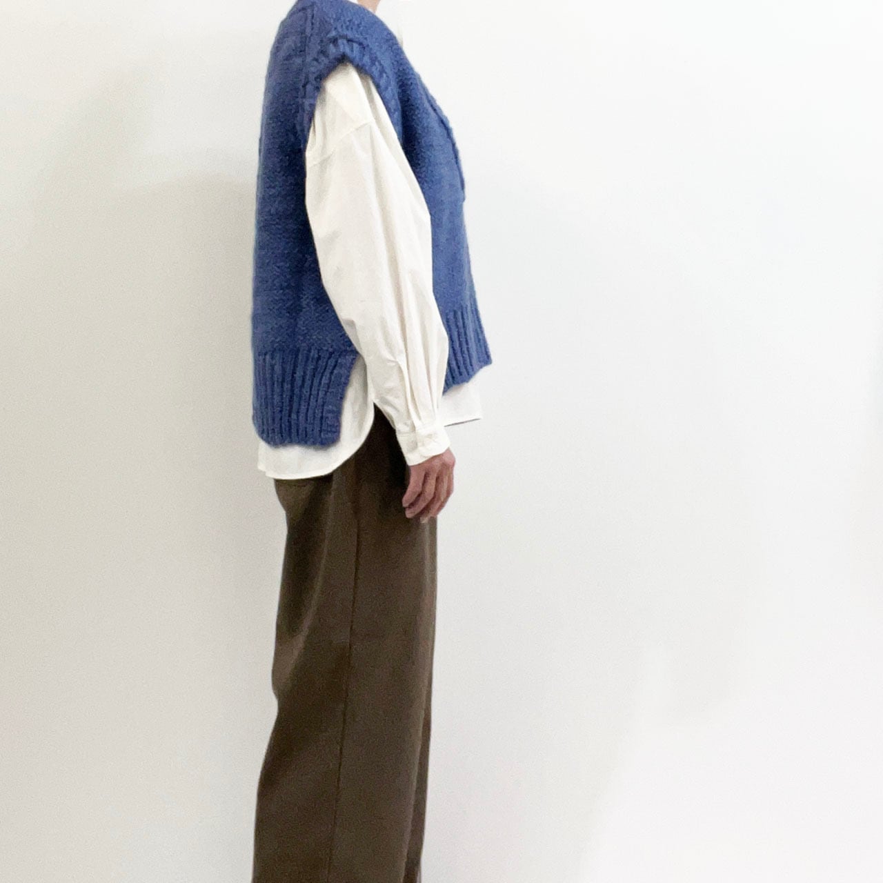 COMM.ARCH. コム・アーチ HAND FRAMED CHUNKY VEST 手横編み機