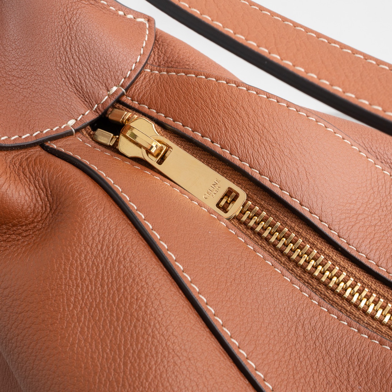 セリーヌ ロミー ミディアム ショルダーバッグ ブラウン レザー