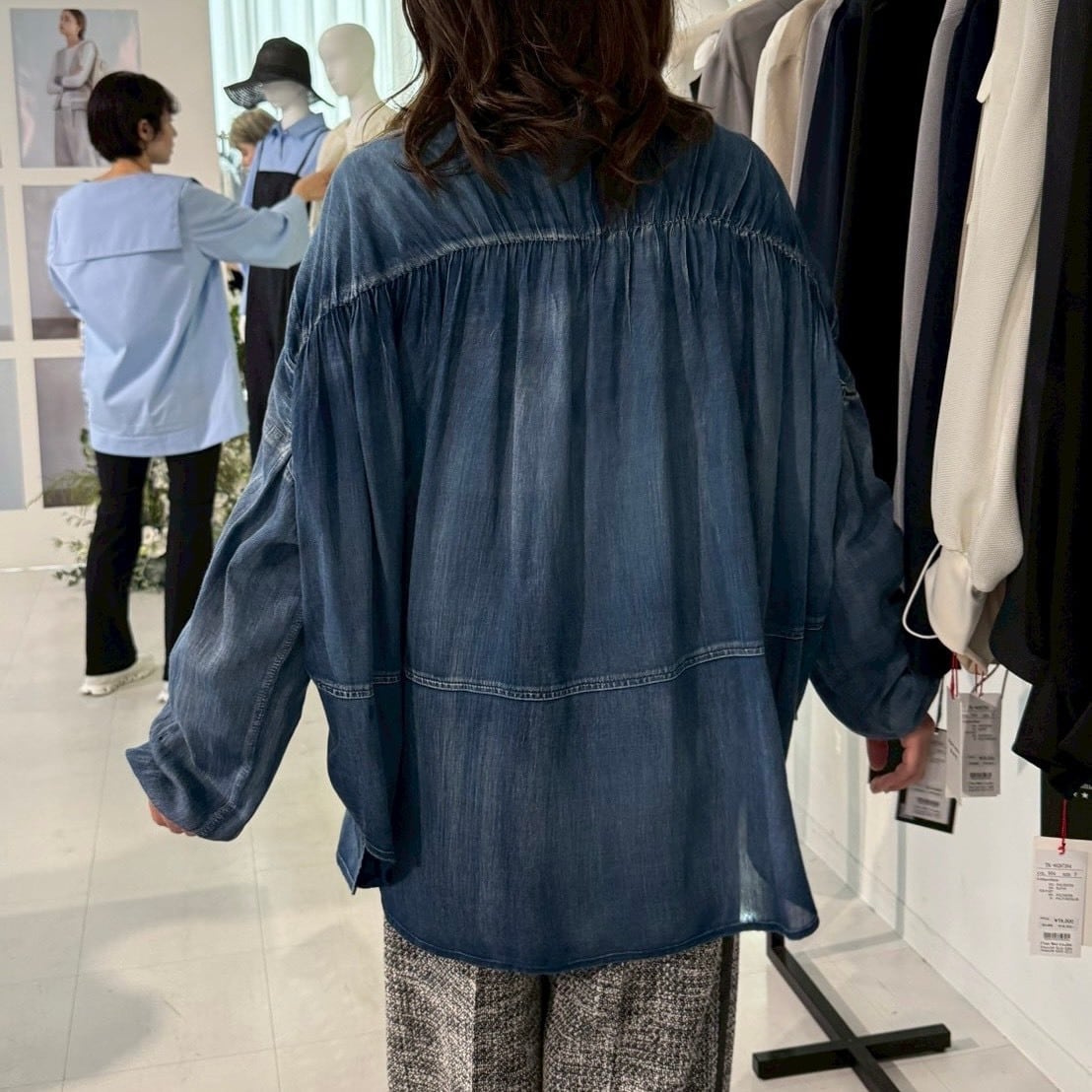 Dignite Collier 80267206 シアーデニムギャザーブラウス