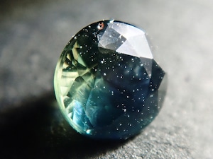 【新商品】タイ産バイカラーサファイア 0.27ct