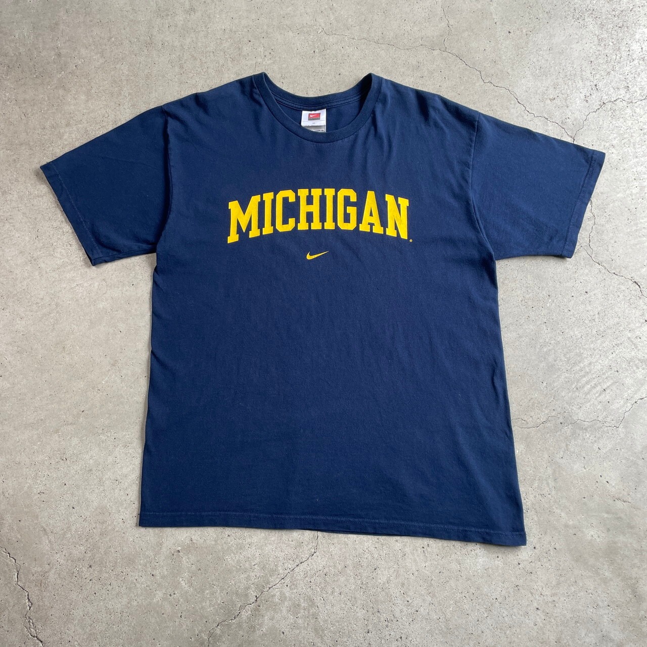 00年代 NIKE TEAM ナイキ MICHIGAN カレッジチーム Tシャツ メンズM 
