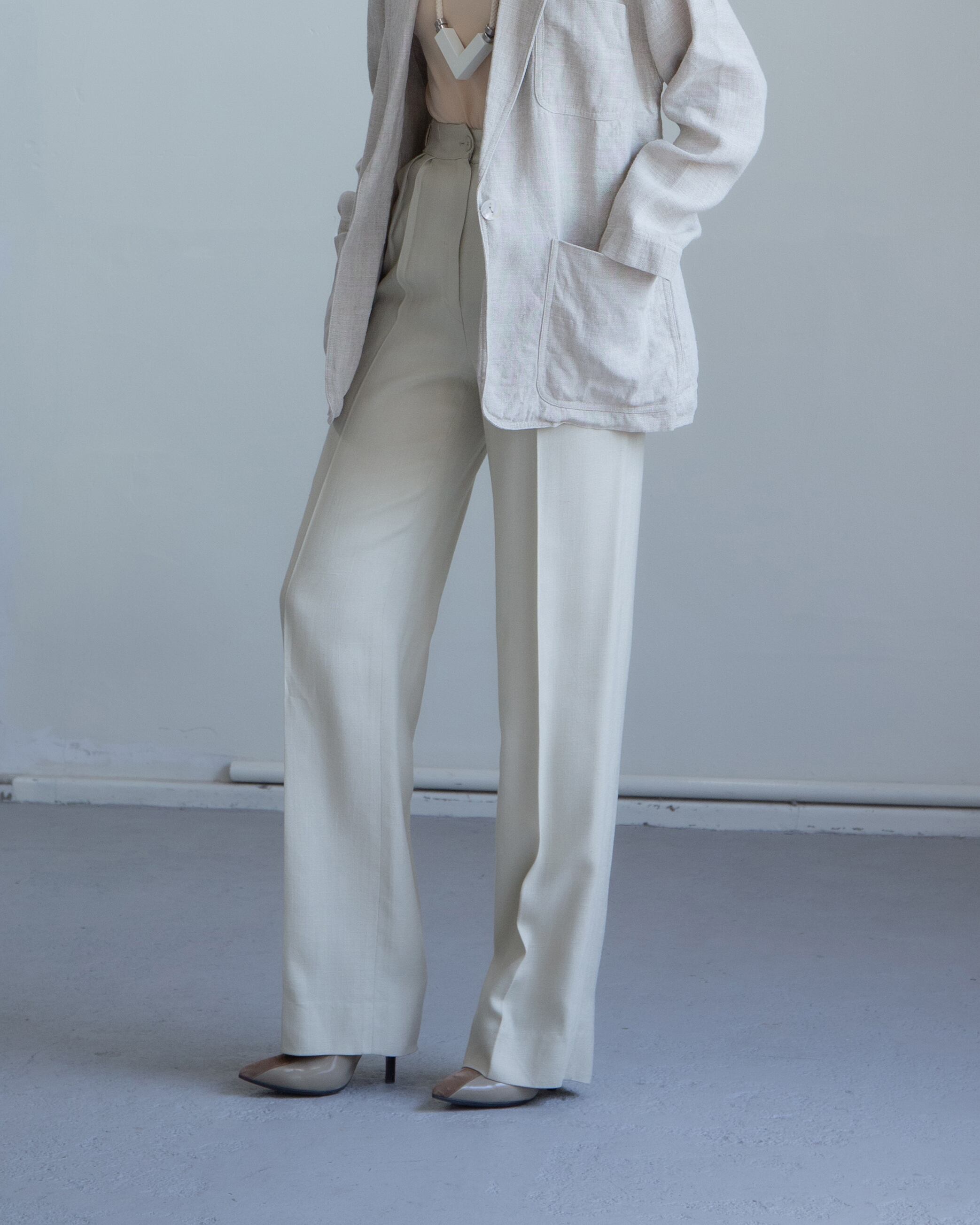 1980-90s straight tucked trousers | LUIK FINN 