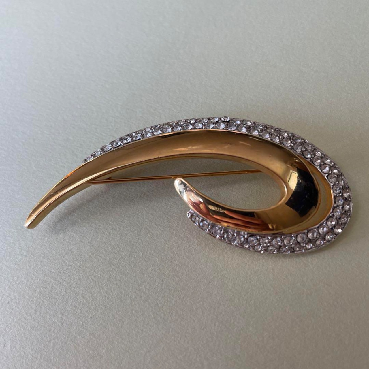 RADIANCE ゴールドブローチ