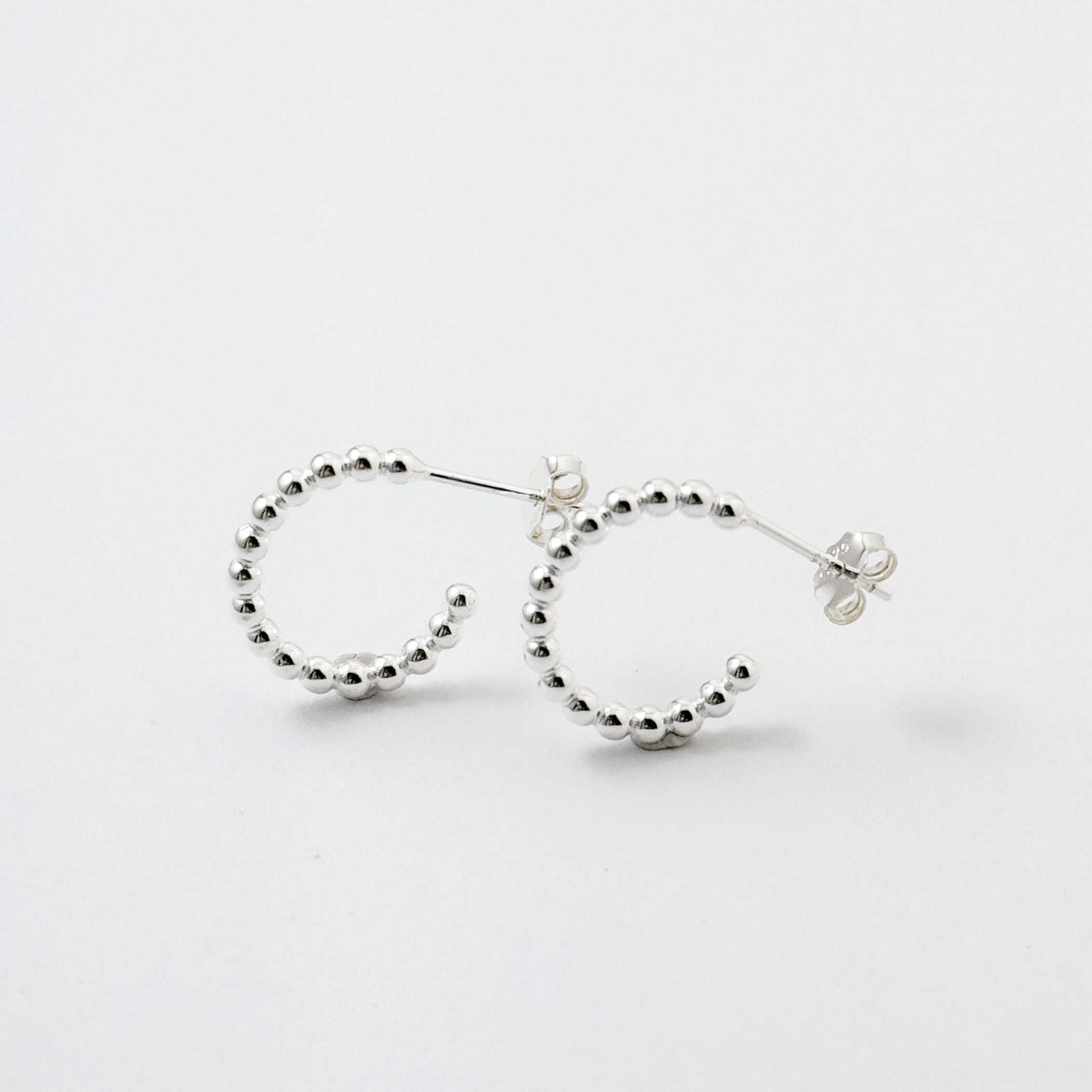 ドット フープ スタッドピアス 1.5cm