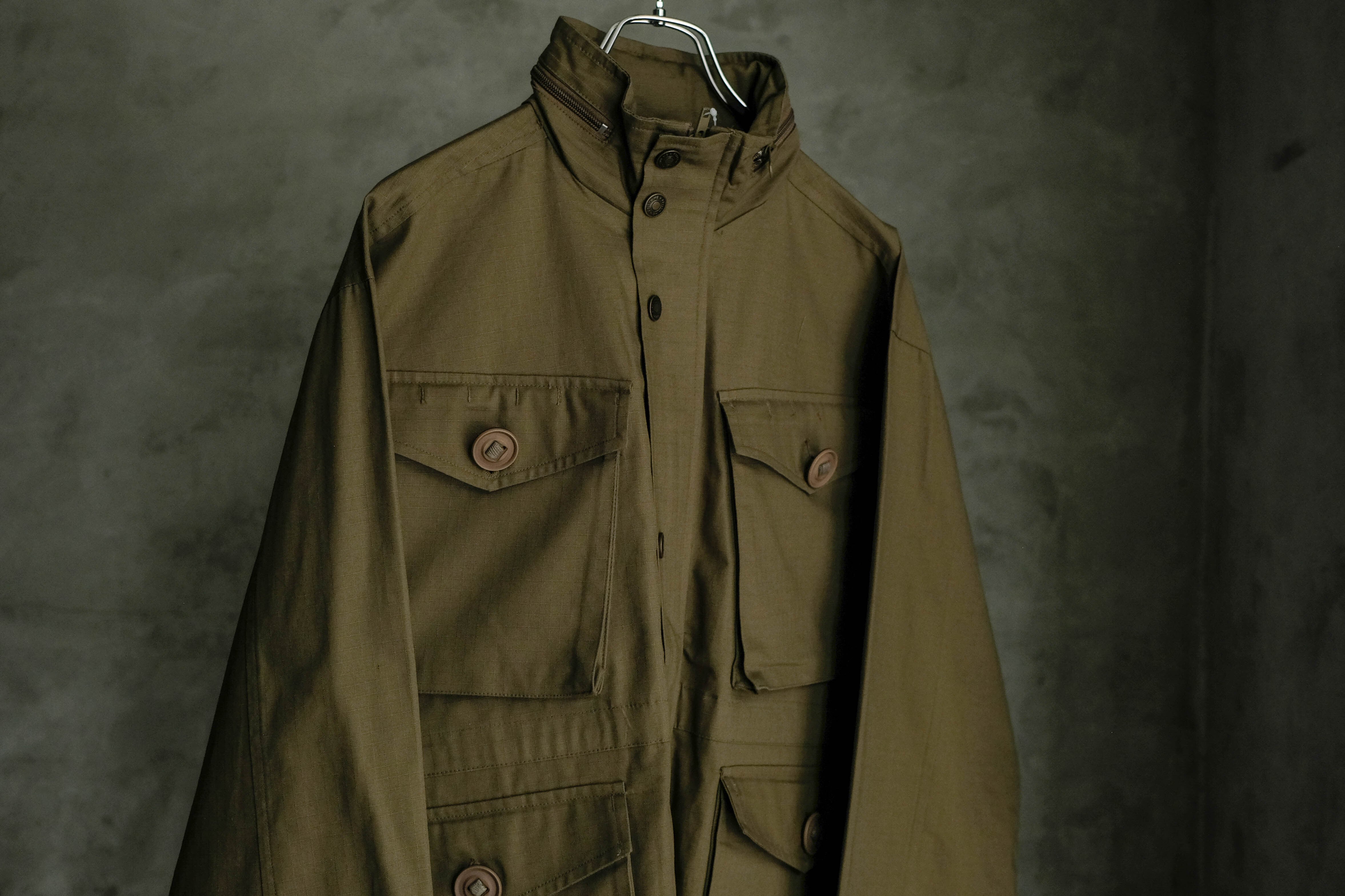 ミリタリーモチーフのハンティングジャケット | militaria & encore