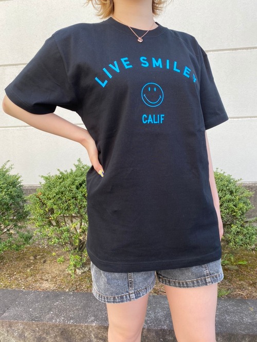 SMILEY FACE (スマイリーフェイス) LIVE SMILEY プリント Tシャツ ブラック SMT-001