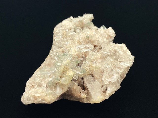 クラスター（ヒマラヤ水晶）