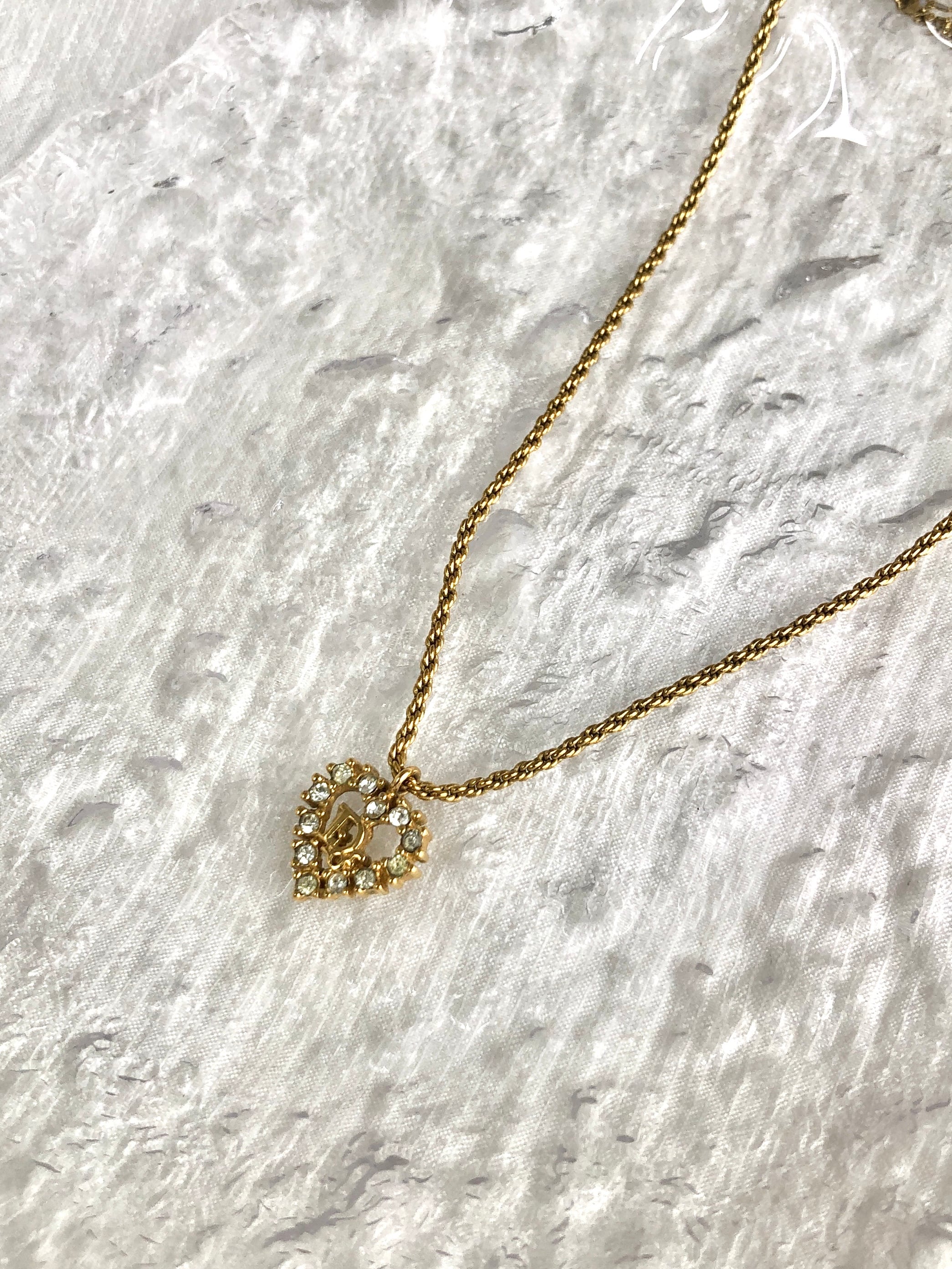 Dior ディオール ネックレス ハート Diorロゴ ラインストーン ゴールド