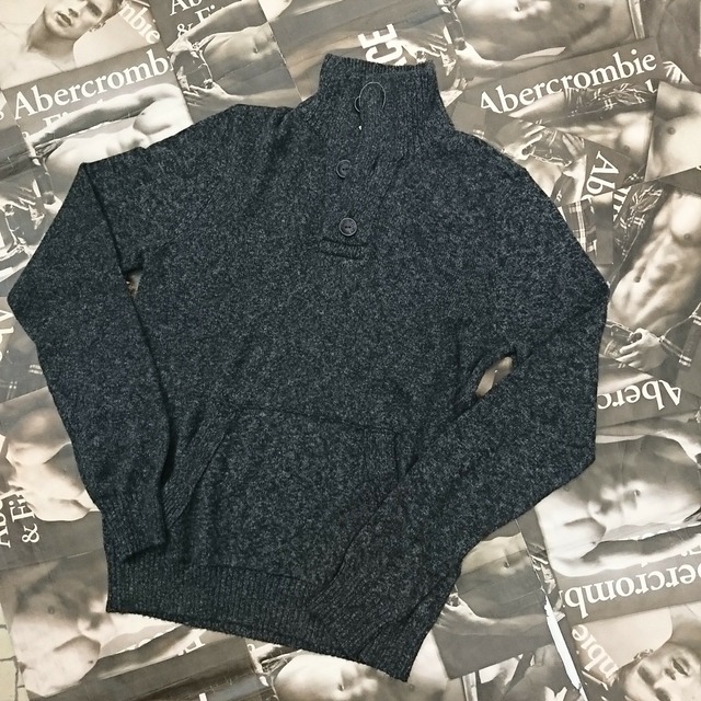 Abercrombie&Fitch  メンズスタンドカラーセーターＳサイズ