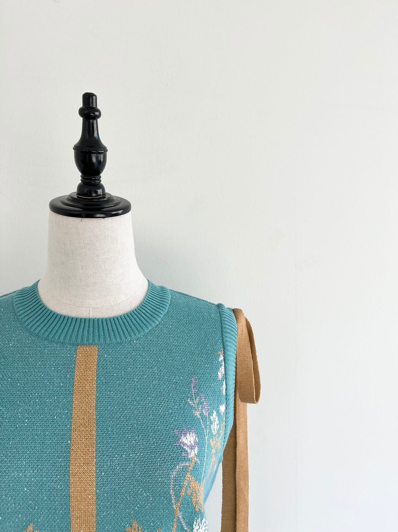 MURRAL Garden flower knit vest | KOKO MURRAL Garden flower knit vest | KOKO