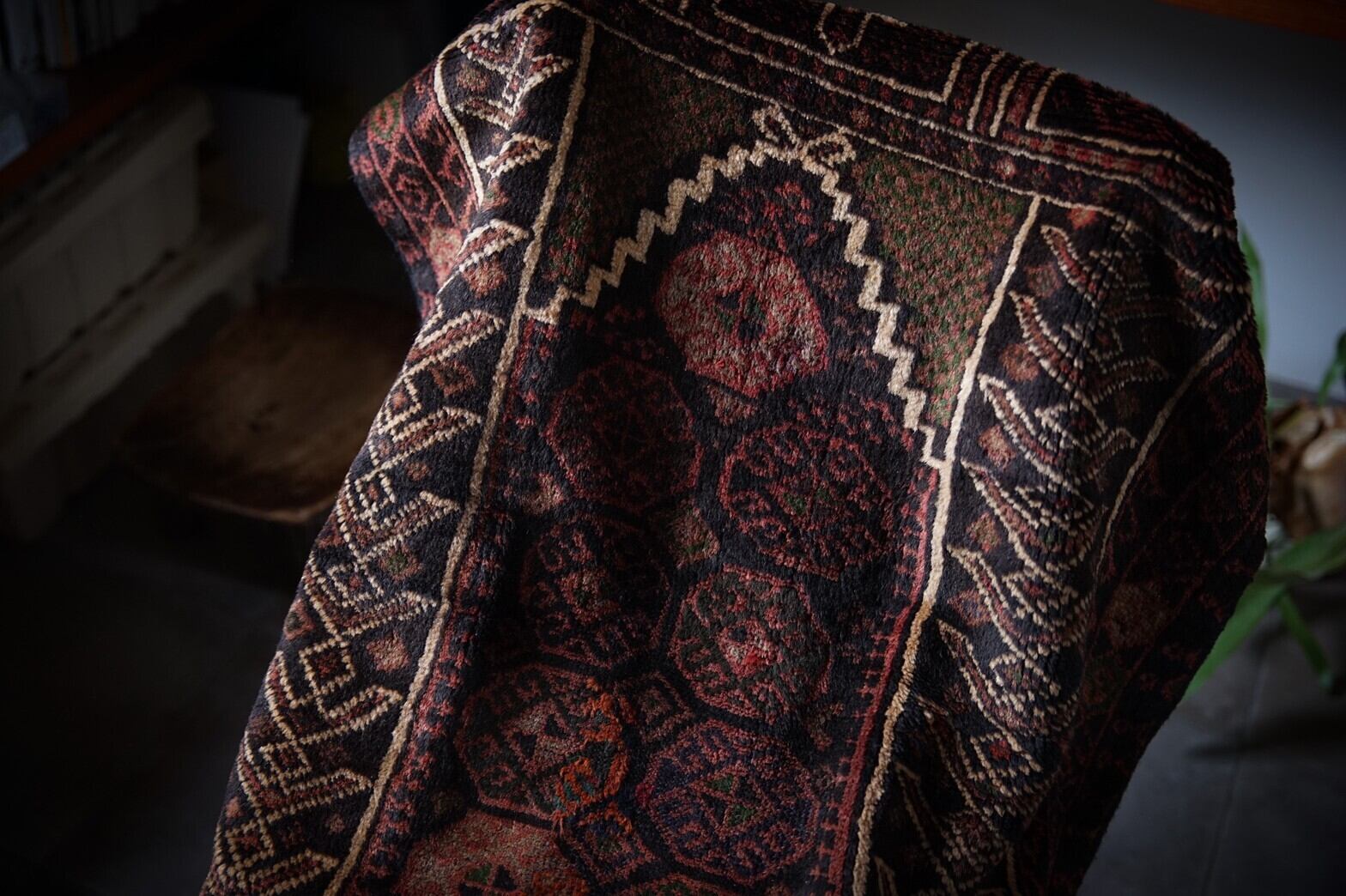 137 -Vintage maldari rug