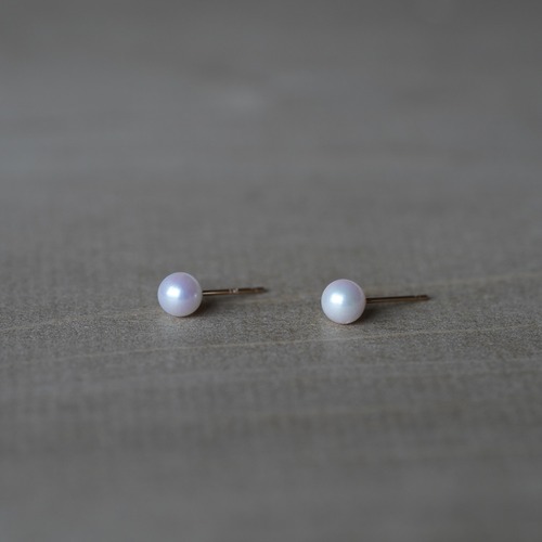 [送料無料] K18 Akoya Pearl stud earrings(φ5,PE003)