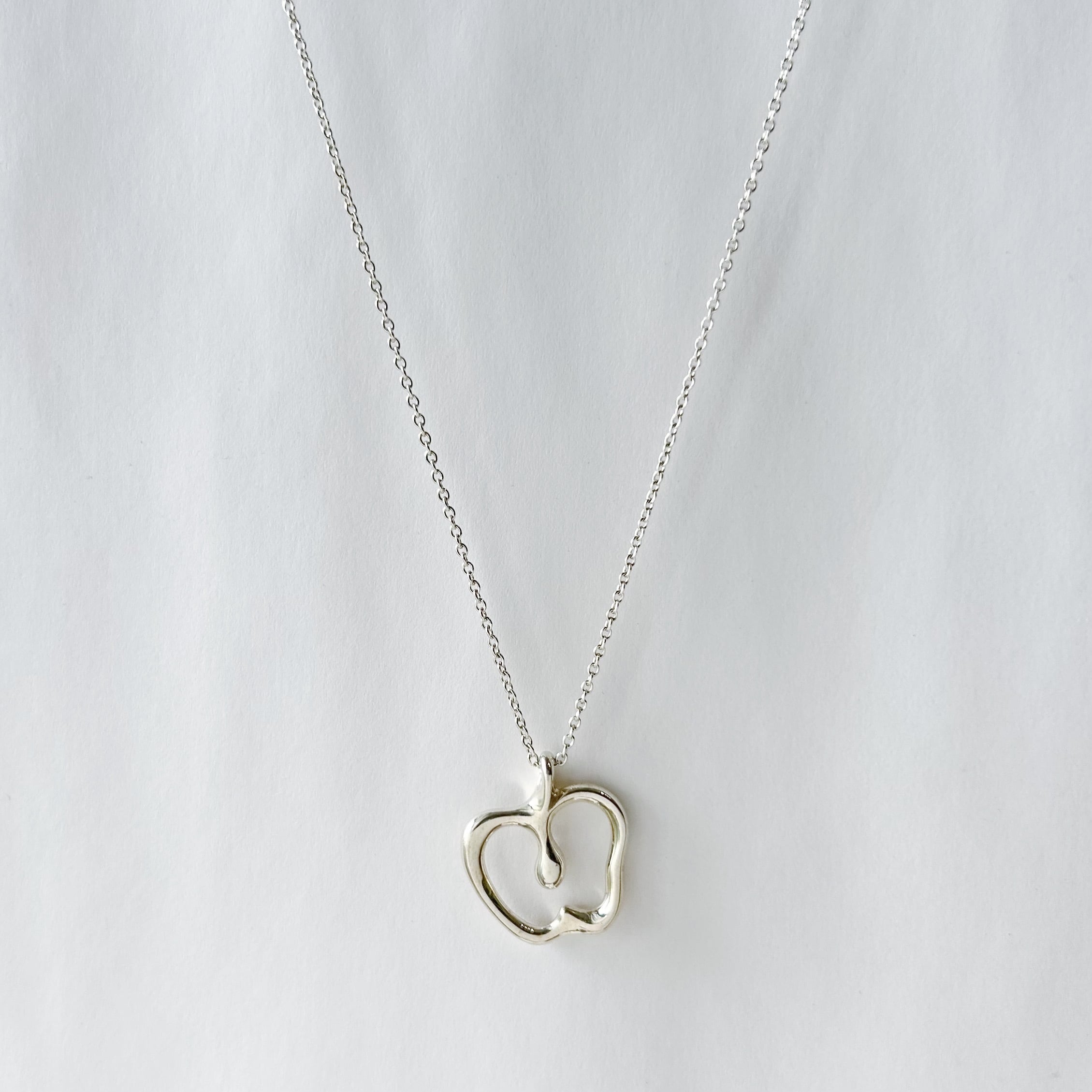 Tiffany&co ティファニー ネックレス アップル ペンダント シルバー