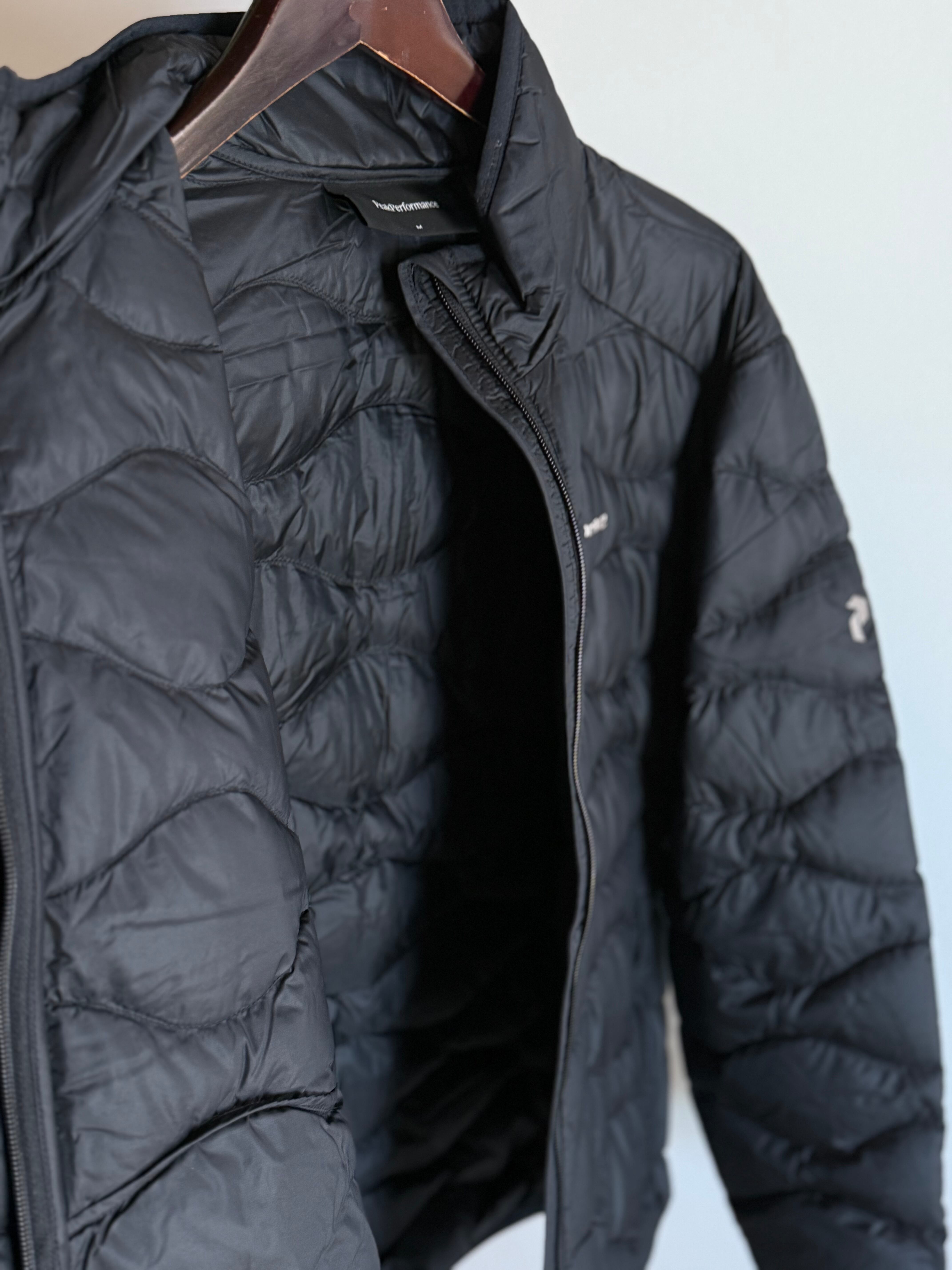 PeakPerfomance ピークパフォーマンス【Helium Down Jacket ヘリウム