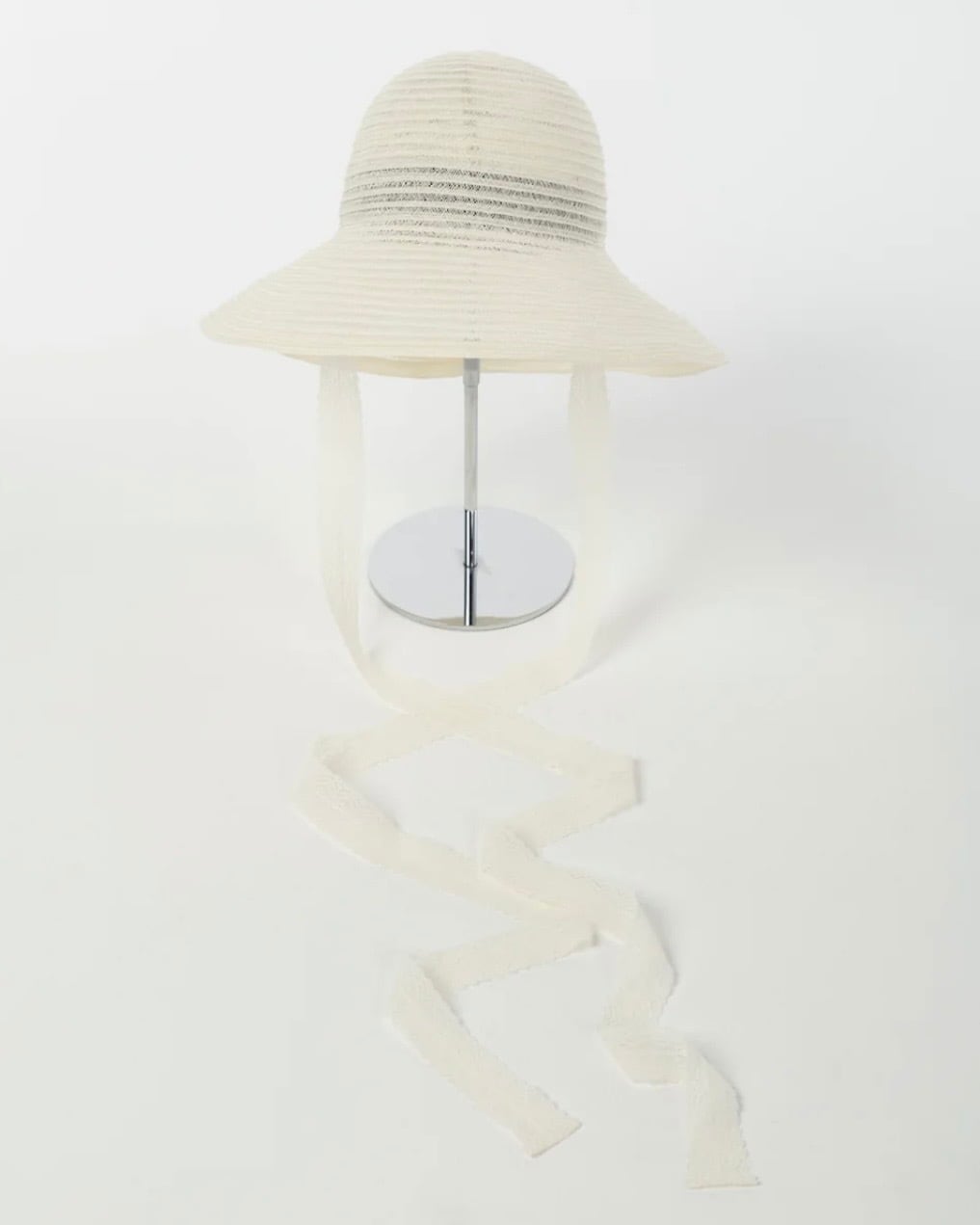 FETICO / STRAW HAT WITH LACE RIBBON | LA VILLA ROUGE