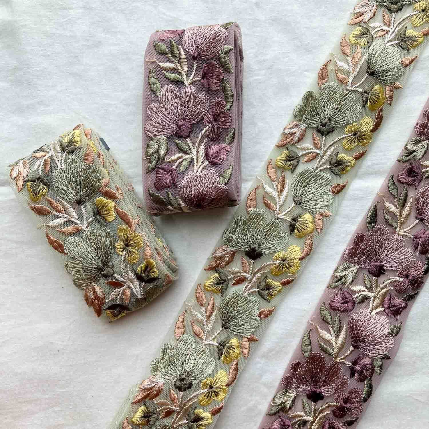 スカラップお花の刺繍チュールレース(1mカット)