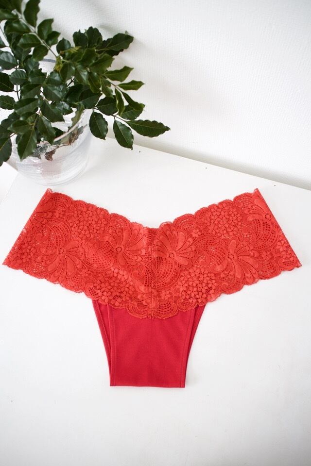 Punties* 総レース ボクサータイプ <レッド> ダリア