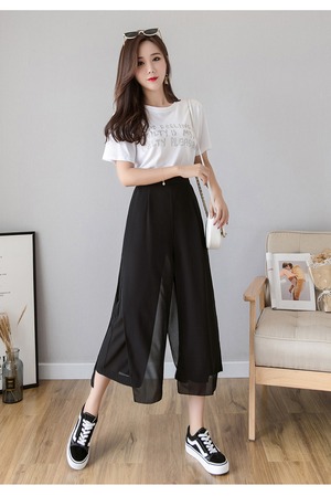 ボトムス パンツ 膝下 ミモレ ミモレ丈 フレア ワイド シフォン かわいい 大人可愛い きれいめ シンプル 大人 上品 おしゃれ お洒落 大人可愛い 大人女子 キュート 無地 春 夏 10代 20代 30代 レディース OL 学生 デート お出かけ 公園デビュー 女子会 お泊まり 休日 着回し 普段使い 韓国 韓国系 オルチャン モテ サイズ S M L XL 色展開 白 ホワイト 黒 ブラック 青 ブルー