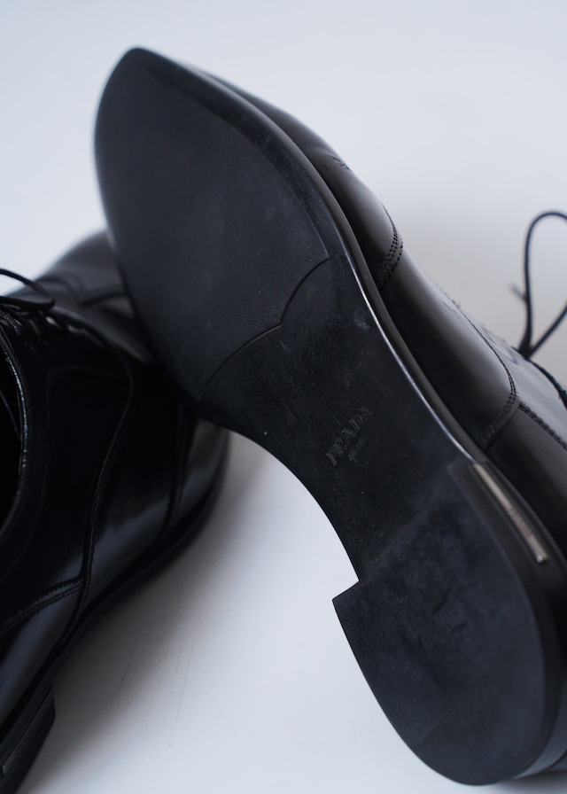 10’s - PRADA vibram sole leather dress shoes