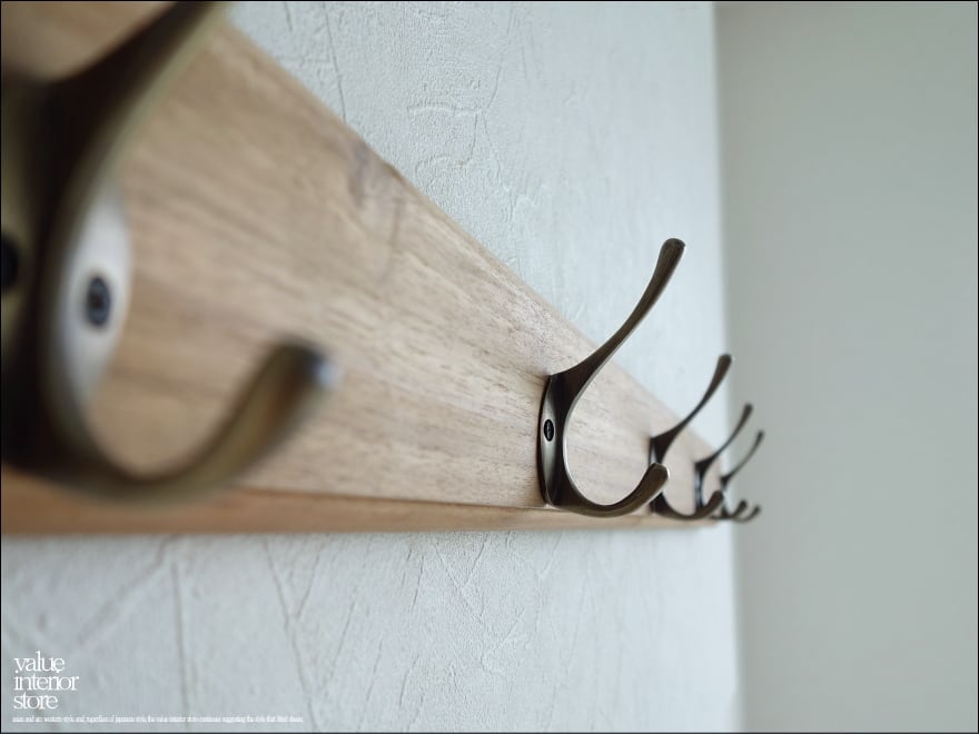 チーク材 ブラスフック5連N ウォールフック シンプル 総無垢材 壁掛け