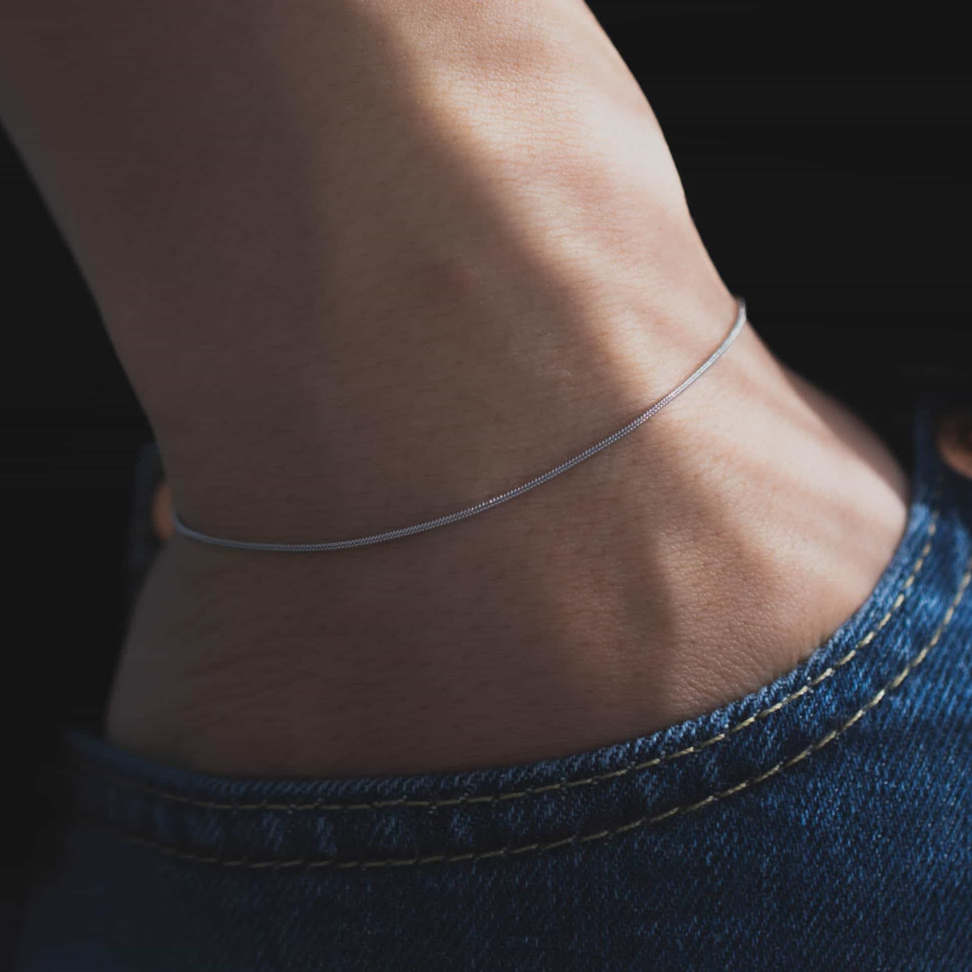 thin snake bracelet (silver) #b26 | garcia