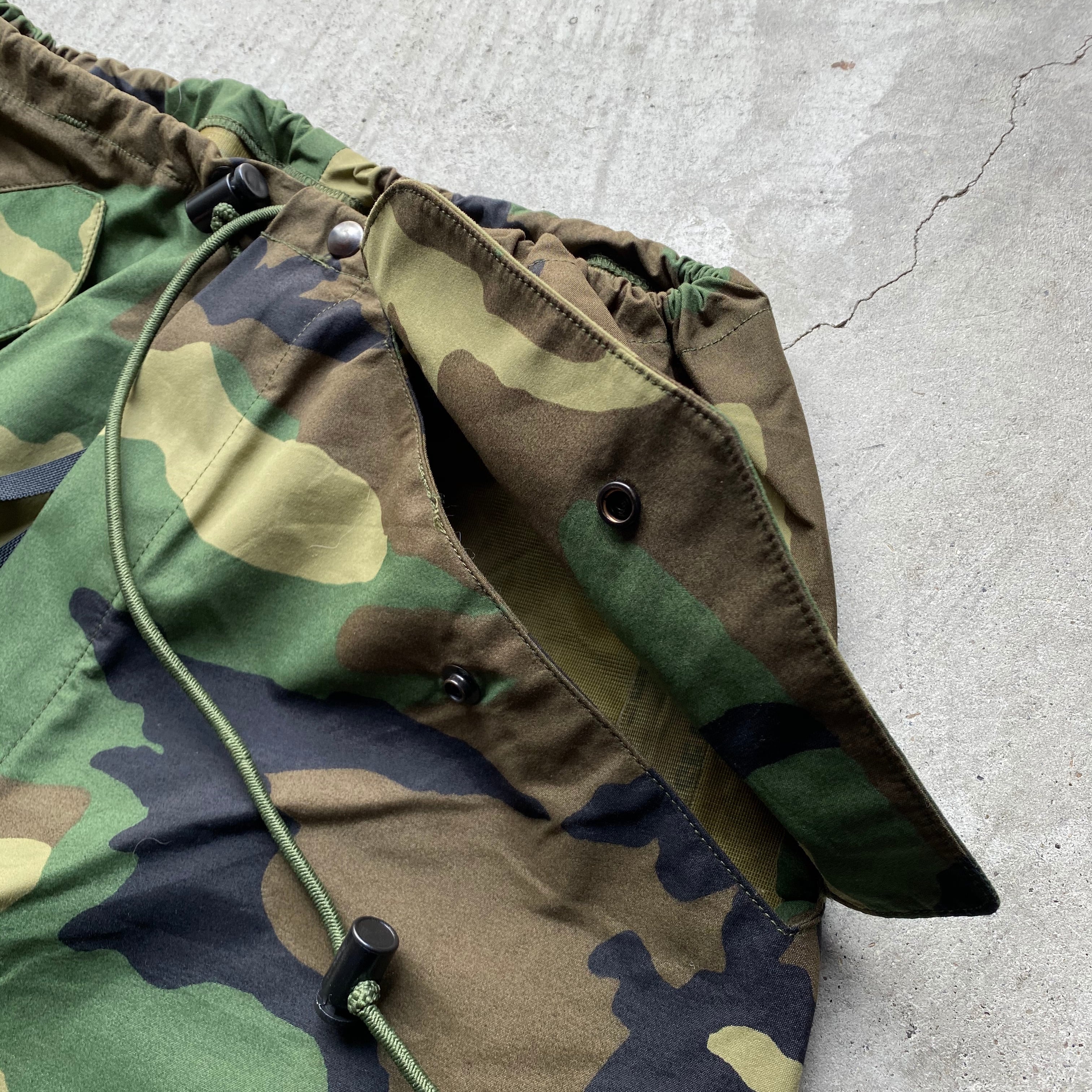 U.S.ARMY 米軍実品 ECWCS ウッドランドカモ 迷彩柄 GORE-TEX ゴアテックス ミリタリー オーバーパンツ メンズW37  古着【ロングパンツ】 | cave 古着屋【公式】古着通販サイト