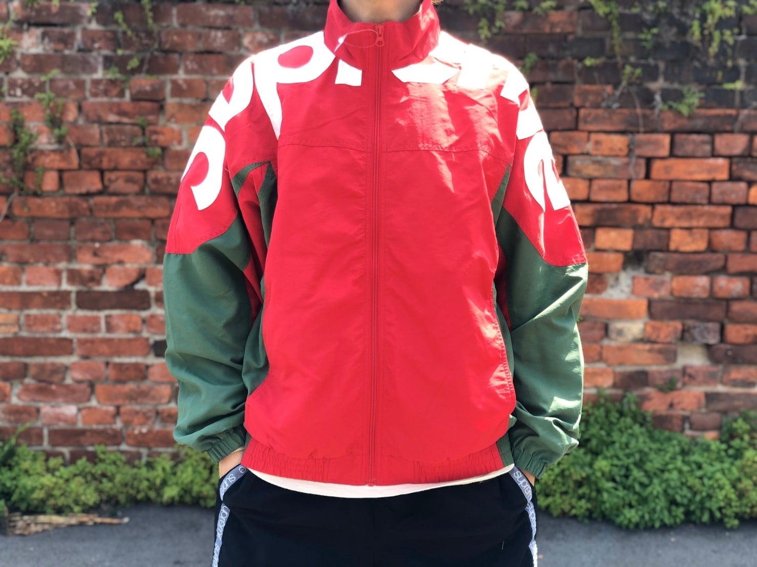 19AW Supreme SHOULDER LOGO TRACK JACKET RED LARGE 59093 | BRAND  